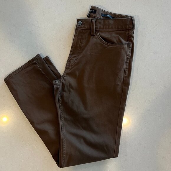 Banana Republic 30" x 30" Brown Traveler Slim Fit Cotton/Slight Stretch Jeans. - Picture 4 of 4